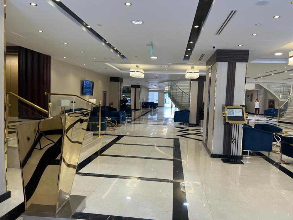 Al Ansar Golden Tulip Hotel Medina Bagian luar foto
