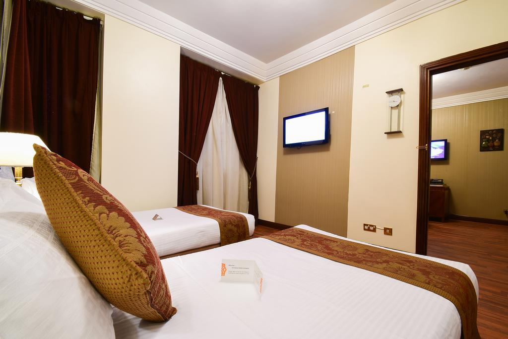 Al Ansar Golden Tulip Hotel Medina Bagian luar foto