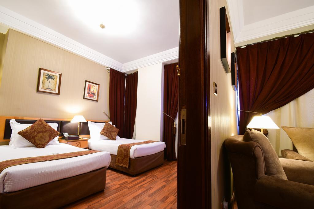 Al Ansar Golden Tulip Hotel Medina Bagian luar foto