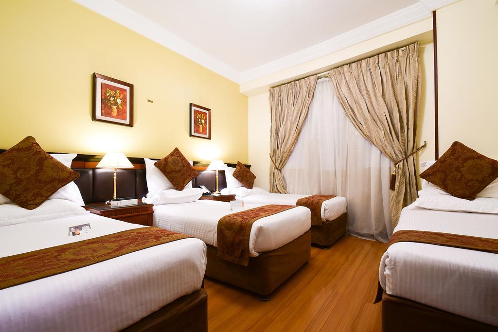 Al Ansar Golden Tulip Hotel Medina Bagian luar foto