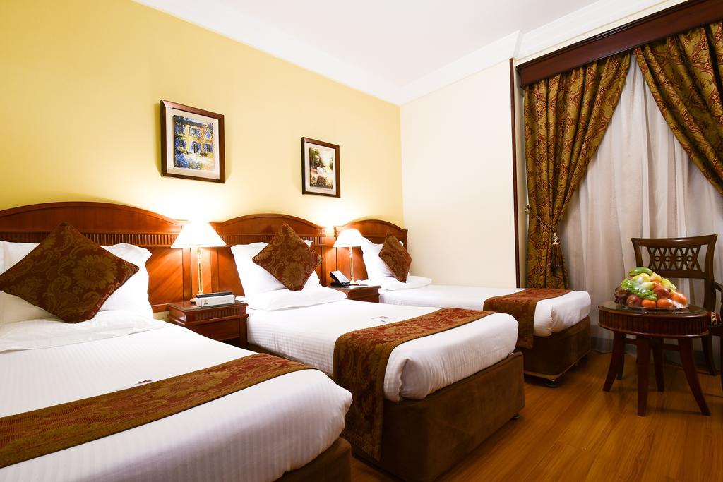 Al Ansar Golden Tulip Hotel Medina Bagian luar foto