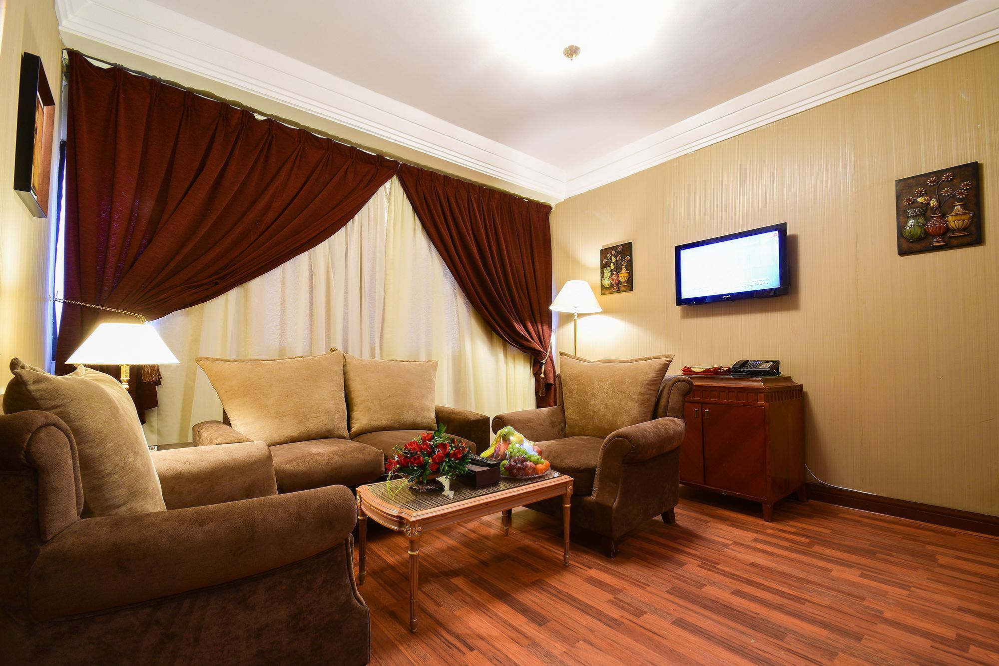 Al Ansar Golden Tulip Hotel Medina Bagian luar foto
