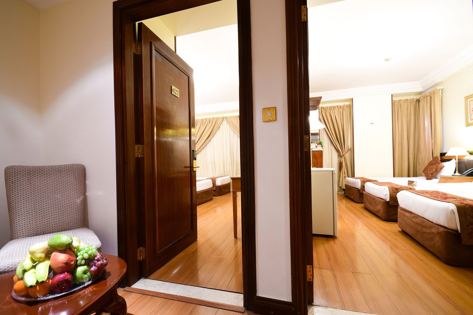 Al Ansar Golden Tulip Hotel Medina Bagian luar foto