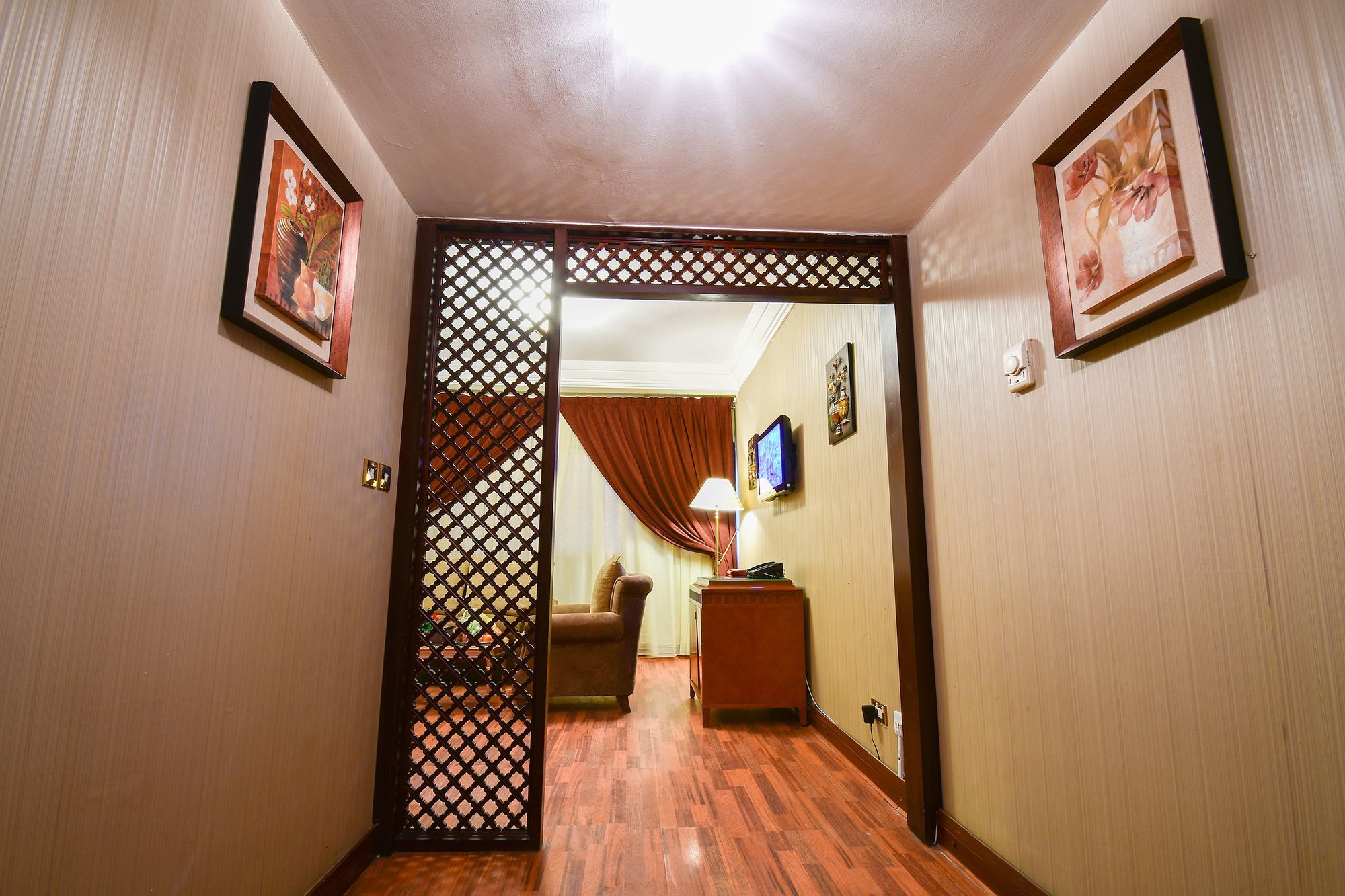 Al Ansar Golden Tulip Hotel Medina Bagian luar foto